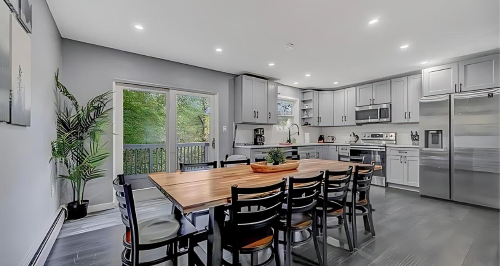 Peaceful Pocono Home With Hot Tub, Gym, & Office Long Pond Dış mekan fotoğraf
