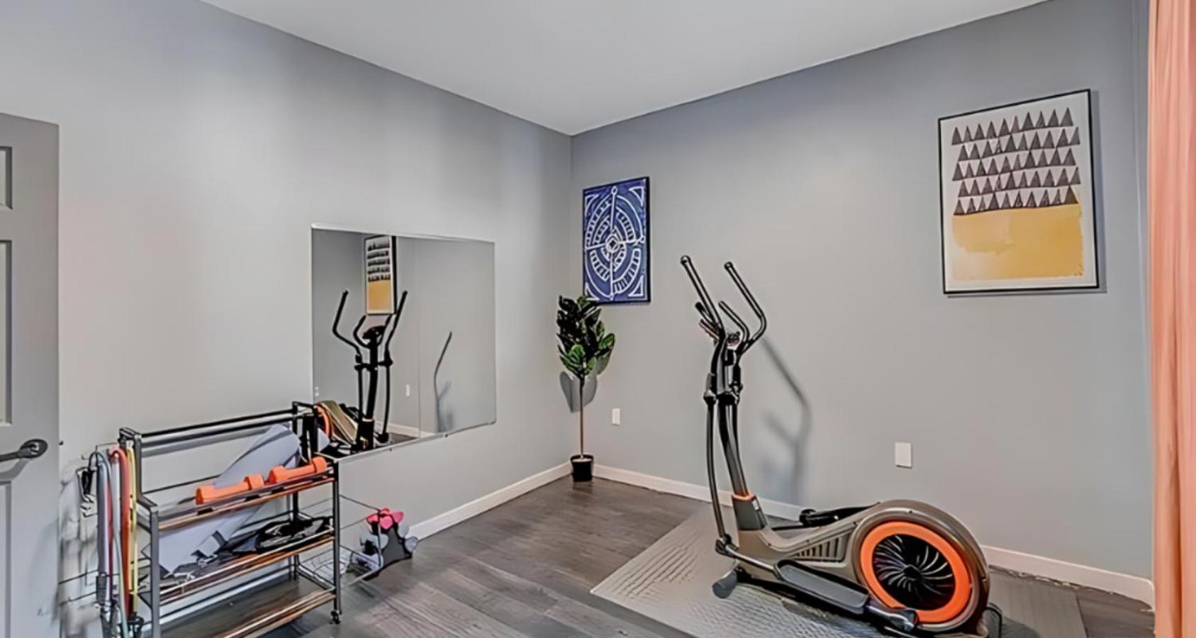 Peaceful Pocono Home With Hot Tub, Gym, & Office Long Pond Dış mekan fotoğraf